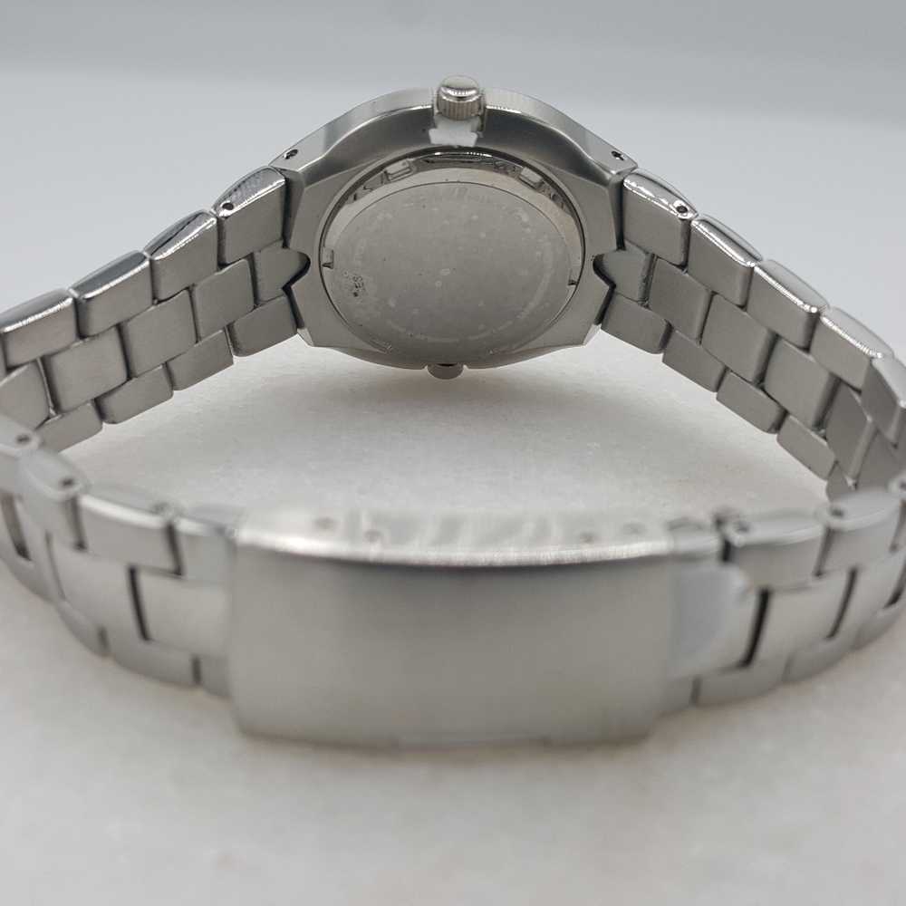 Host Pick Nib Su University Watch - image 3